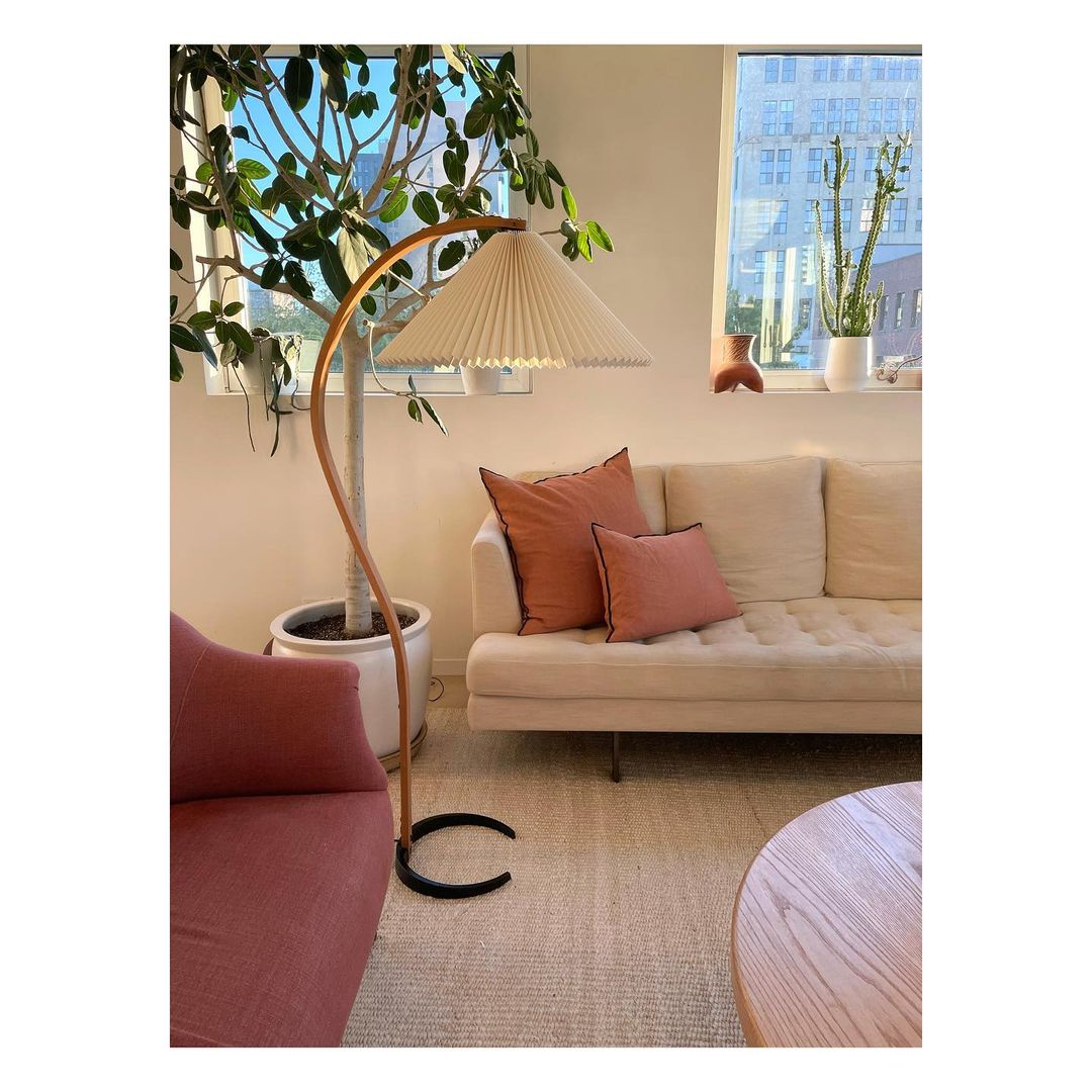 Caprani Floor Lamp - Blowlighting