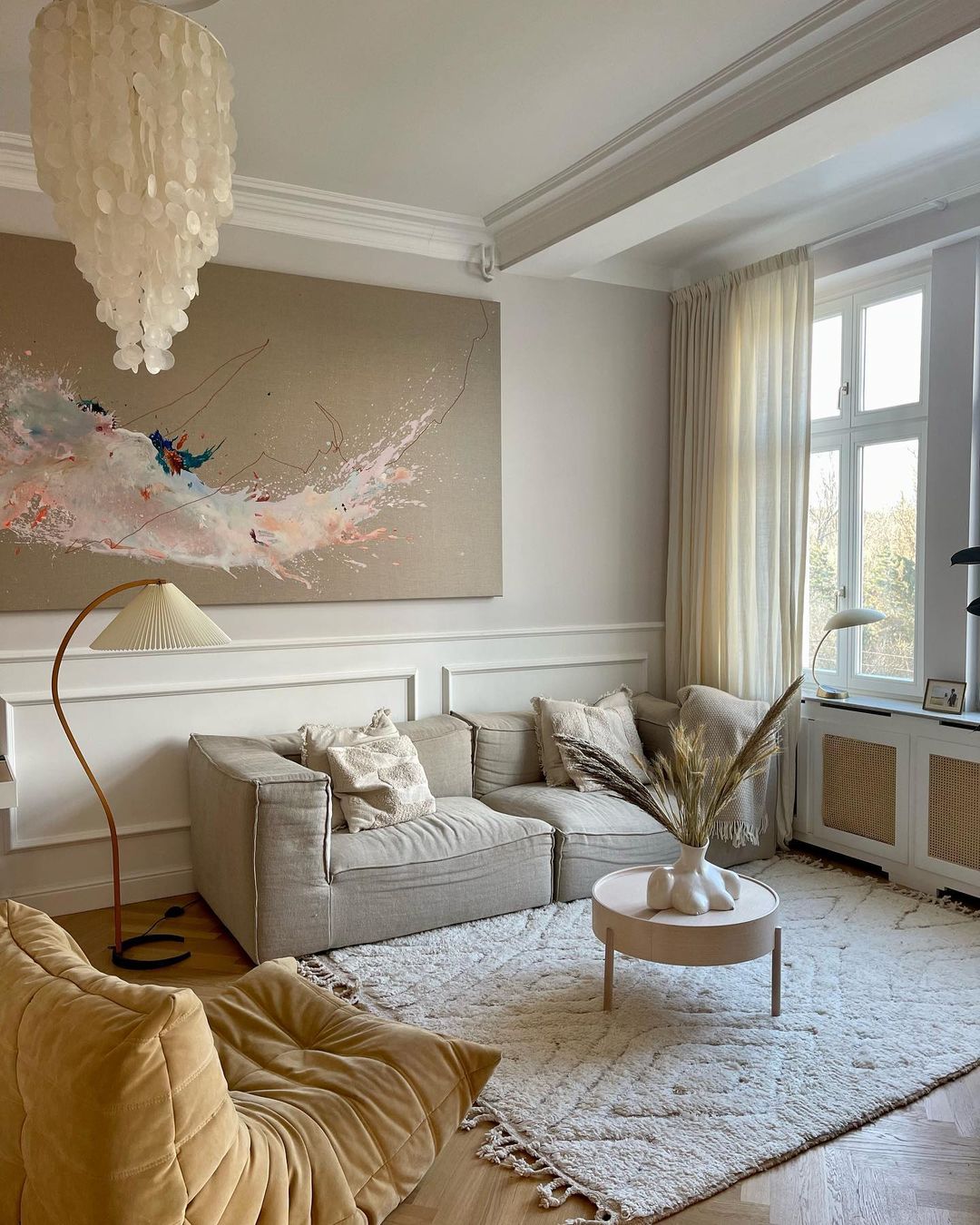 Caprani Floor Lamp - Blowlighting