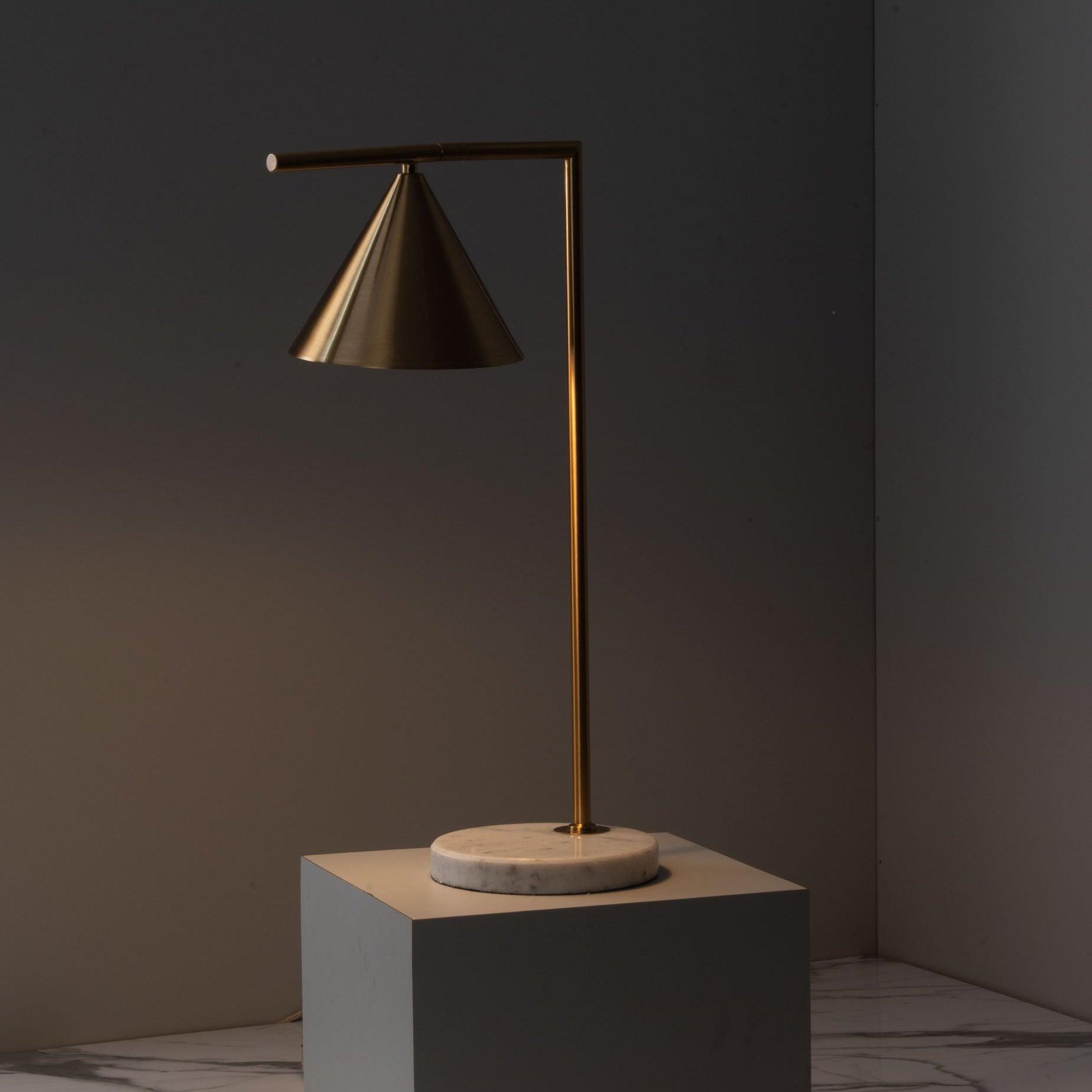 Captain Flint Table Lamp - Blowlighting