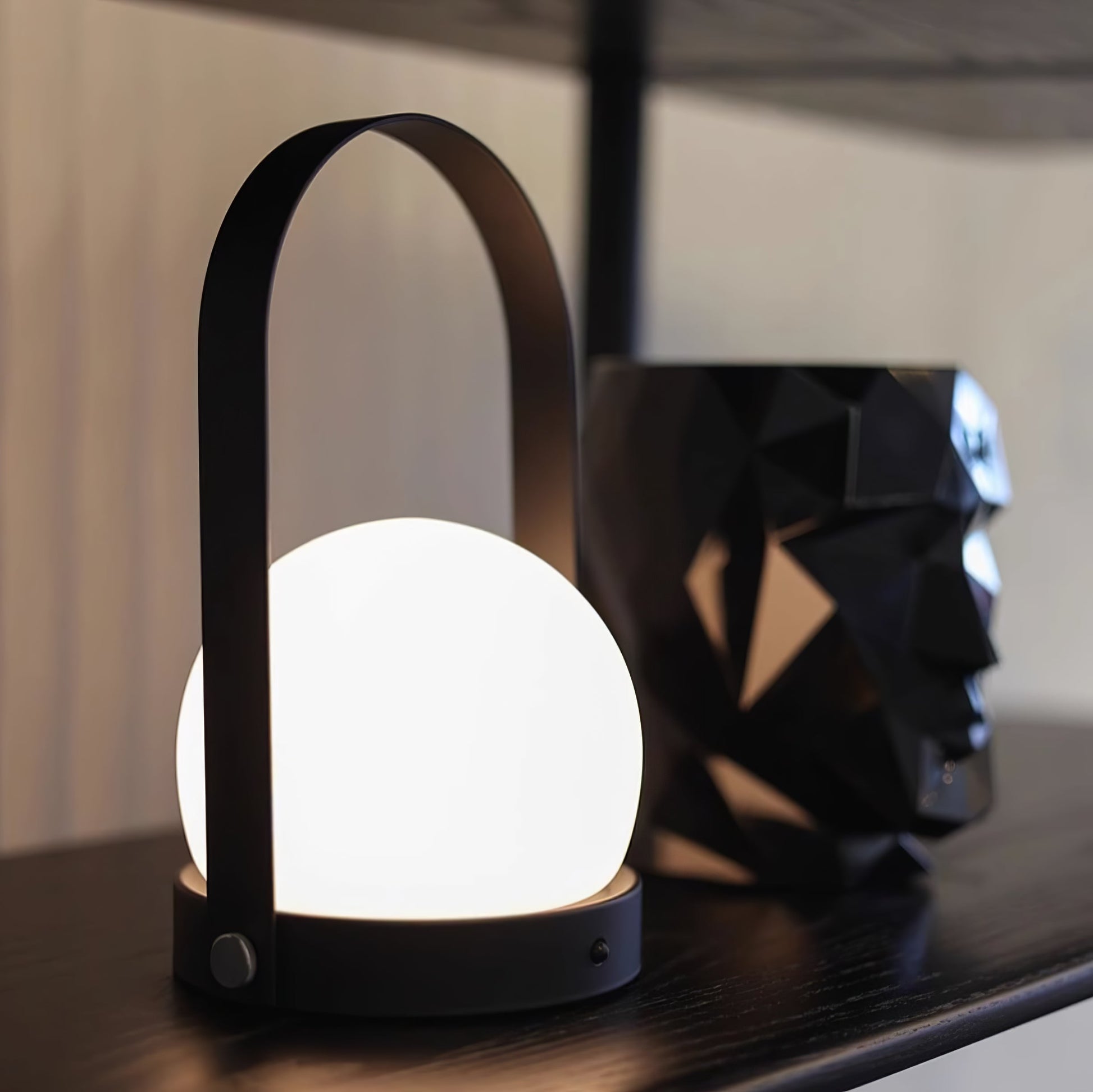 Carrie Built-in Battery Table Lamp - Blowlighting