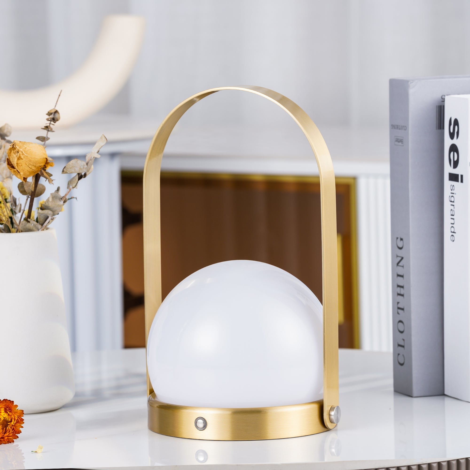 Carrie Built-in Battery Table Lamp - Blowlighting