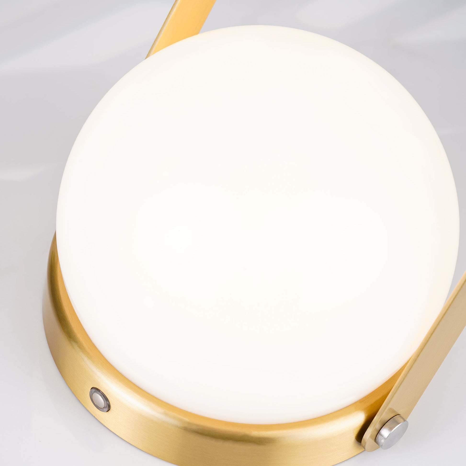 Carrie Built-in Battery Table Lamp - Blowlighting