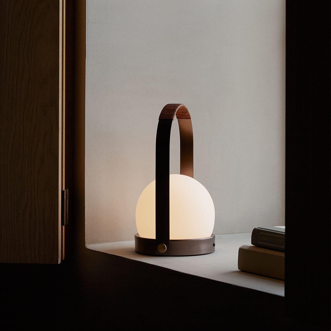 Carrie Built-in Battery Table Lamp - Blowlighting