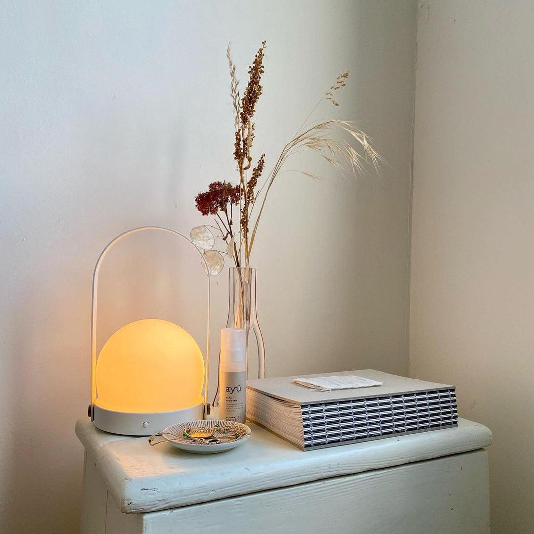Carrie Built-in Battery Table Lamp - Blowlighting