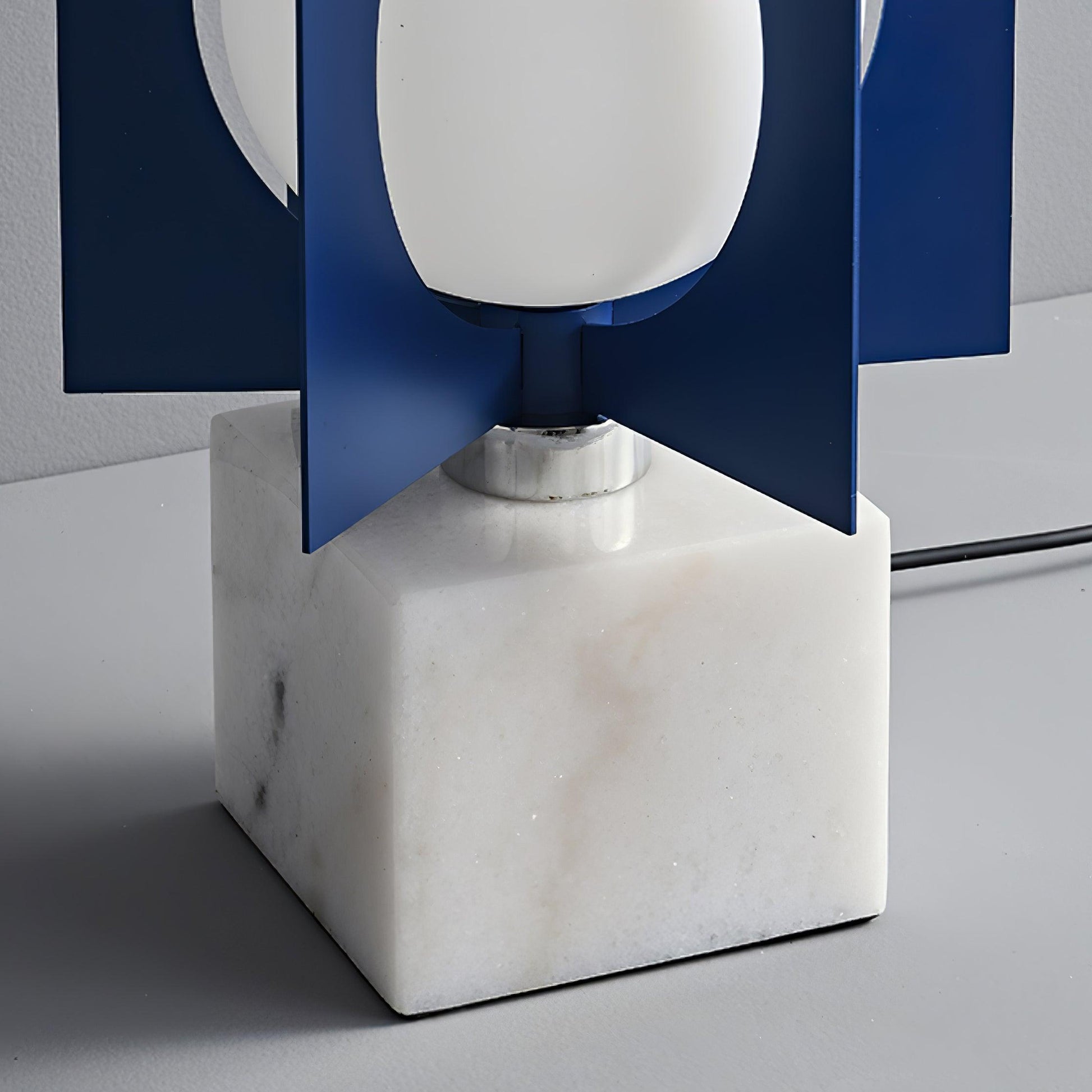 Blue Kleos Floor Lamp - Blowlighting