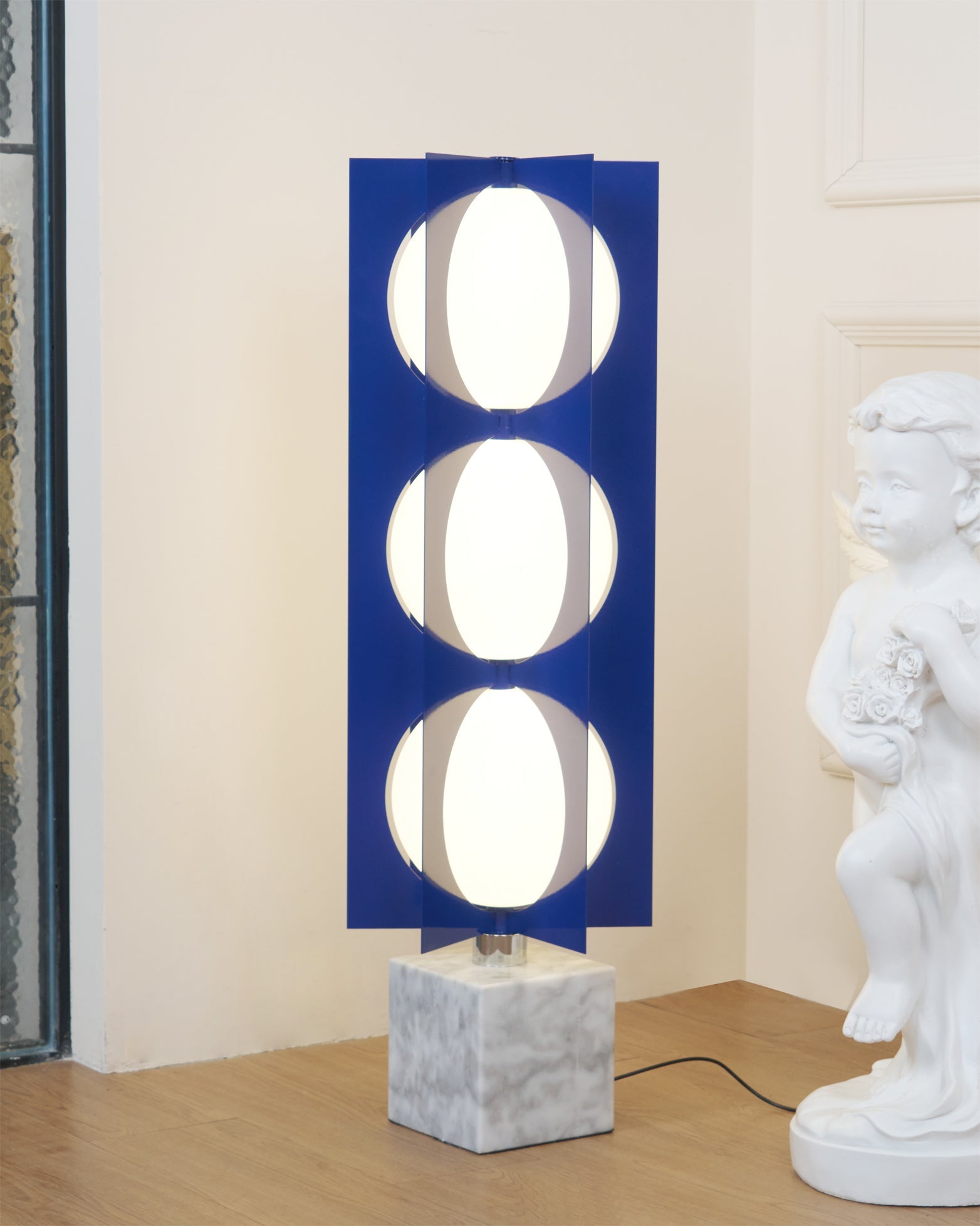 Blue Kleos Floor Lamp - Blowlighting
