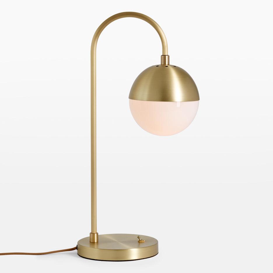 Cedar Moss Table Lamp - Blowlighting