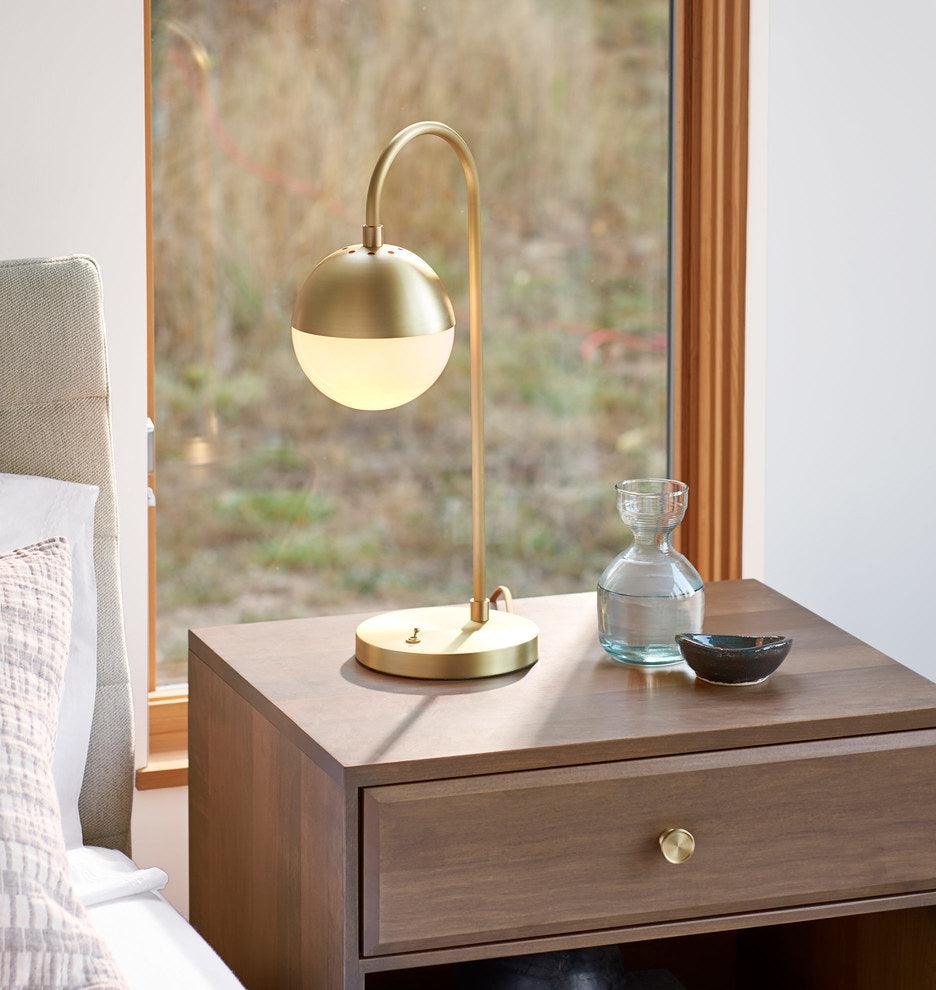 Cedar Moss Table Lamp - Blowlighting