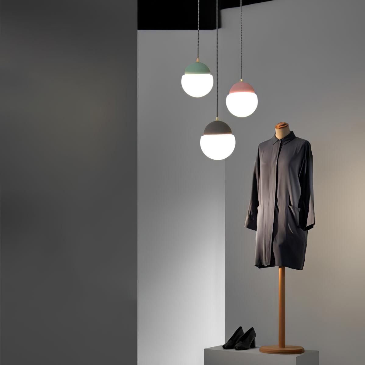 Ilraearis Glass Pendant Light - Blowlighting