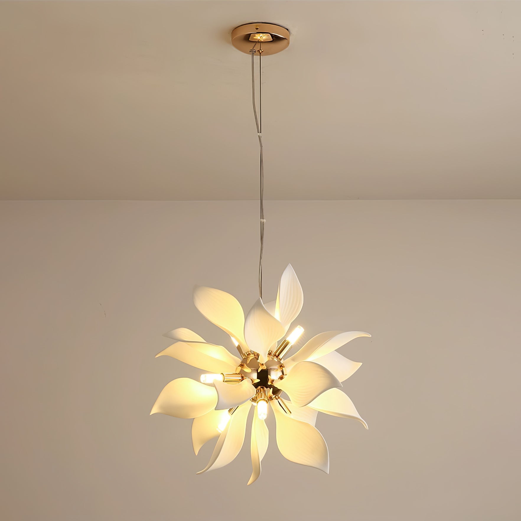Ceramic Petals Blooming Chandelier - Blowlighting