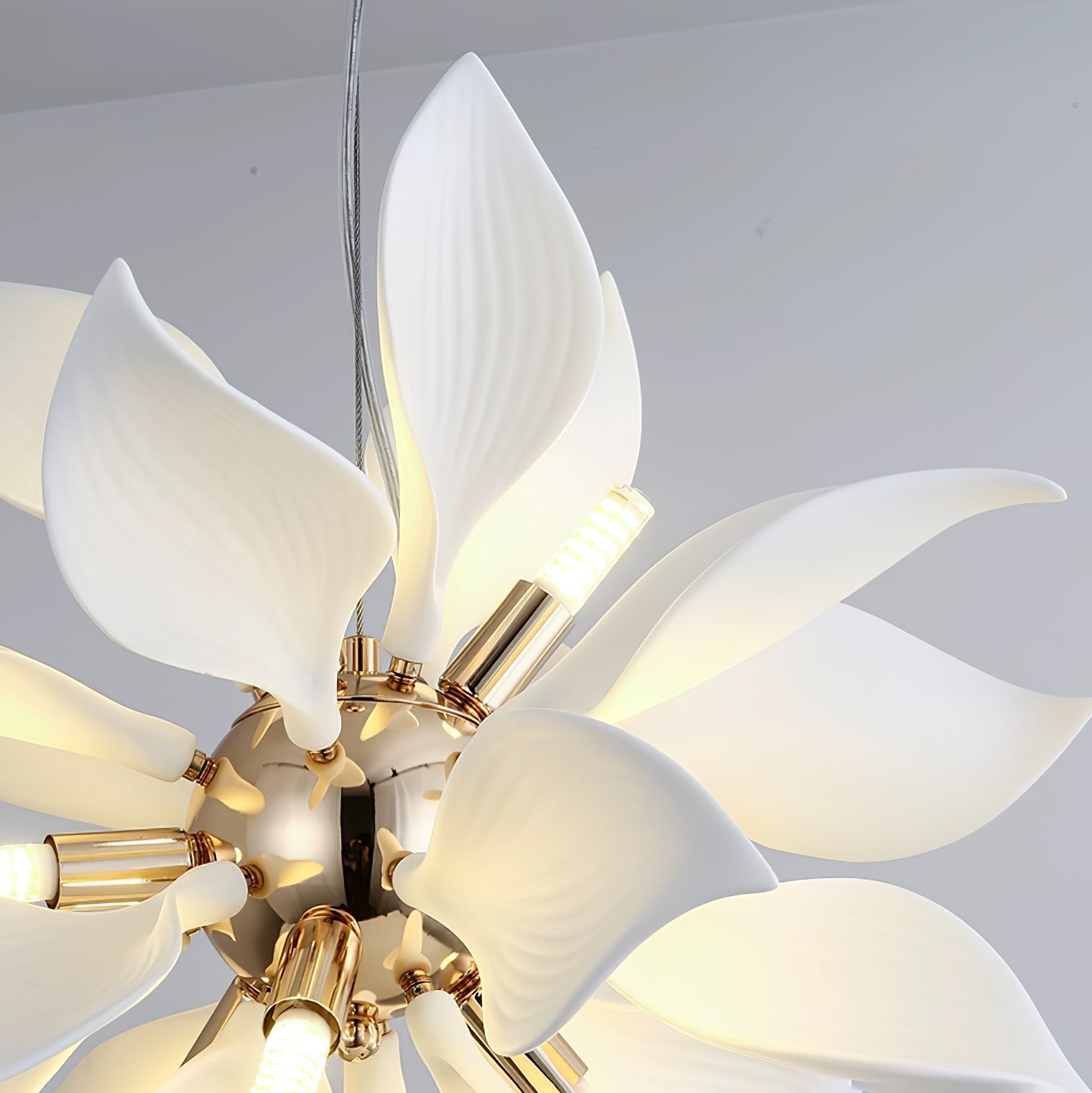 Ceramic Petals Blooming Chandelier - Blowlighting