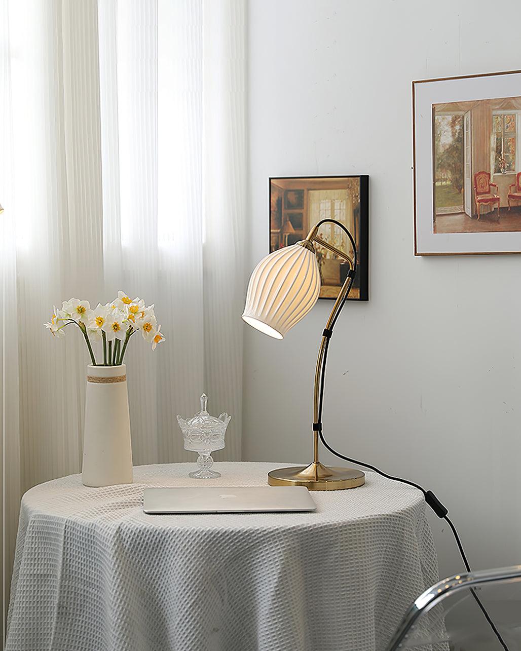 Jude Vintage Metal Table Lamp - Blowlighting