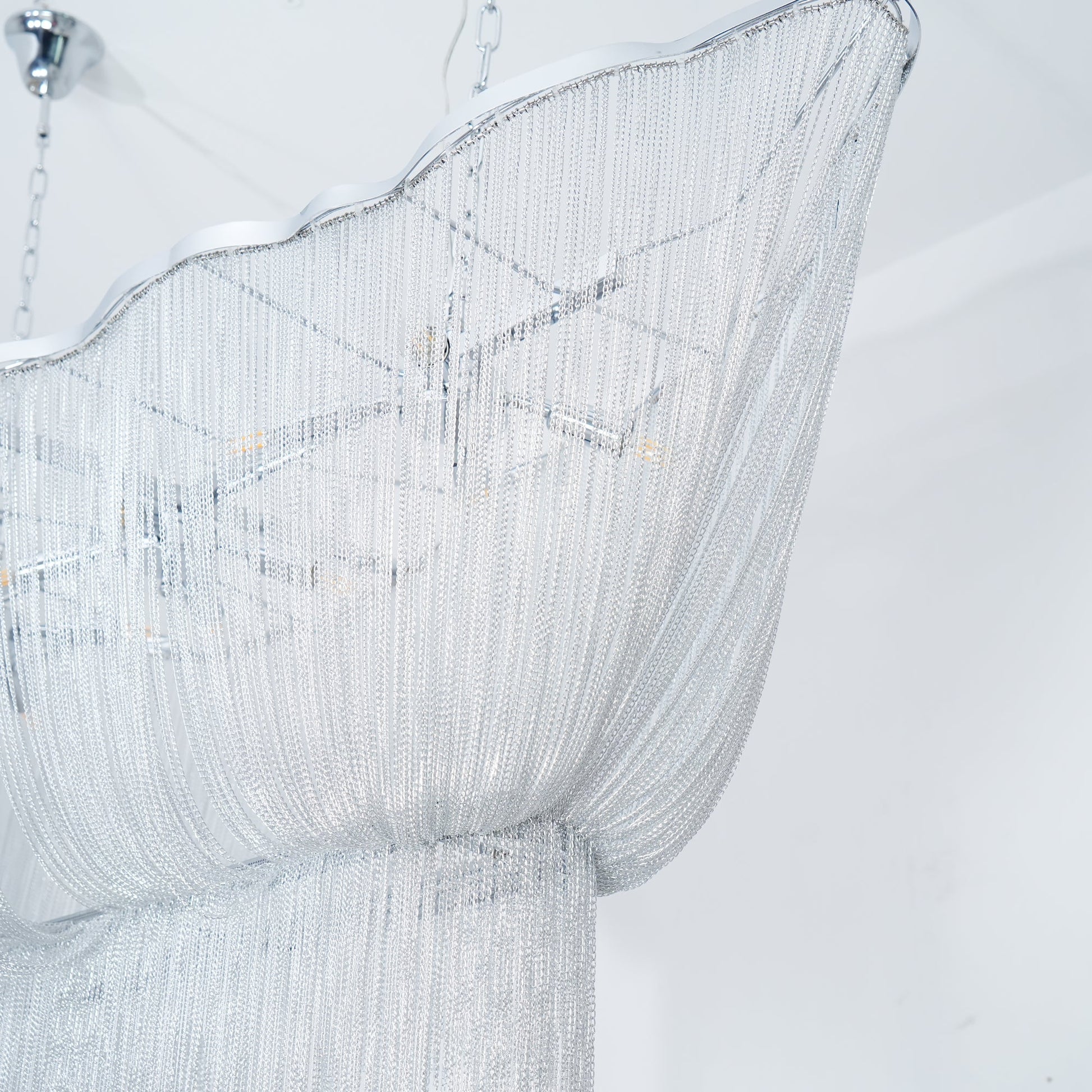 Chains Shimmering Chandelier - Blowlighting