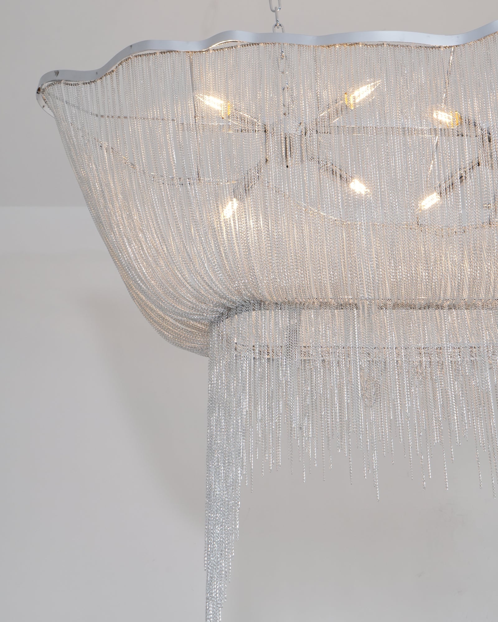 Chains Shimmering Chandelier - Blowlighting
