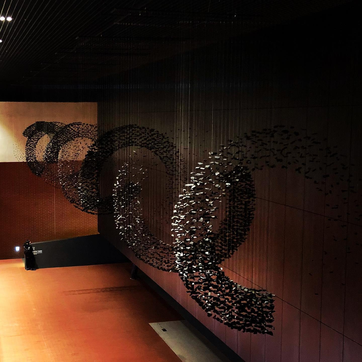 Finley Modern Metal Chandeliers - Blowlighting