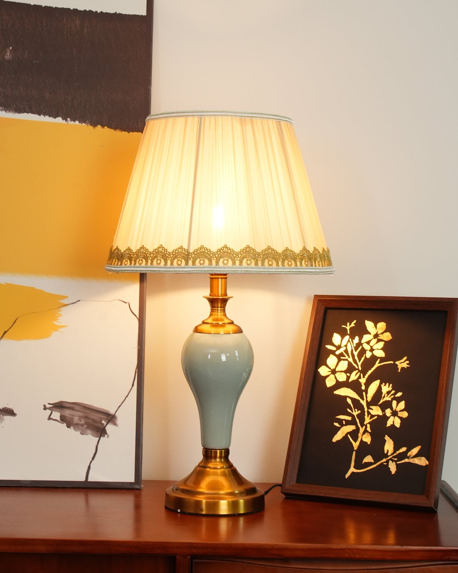 Chaslyn Desk Lamp - Blowlighting