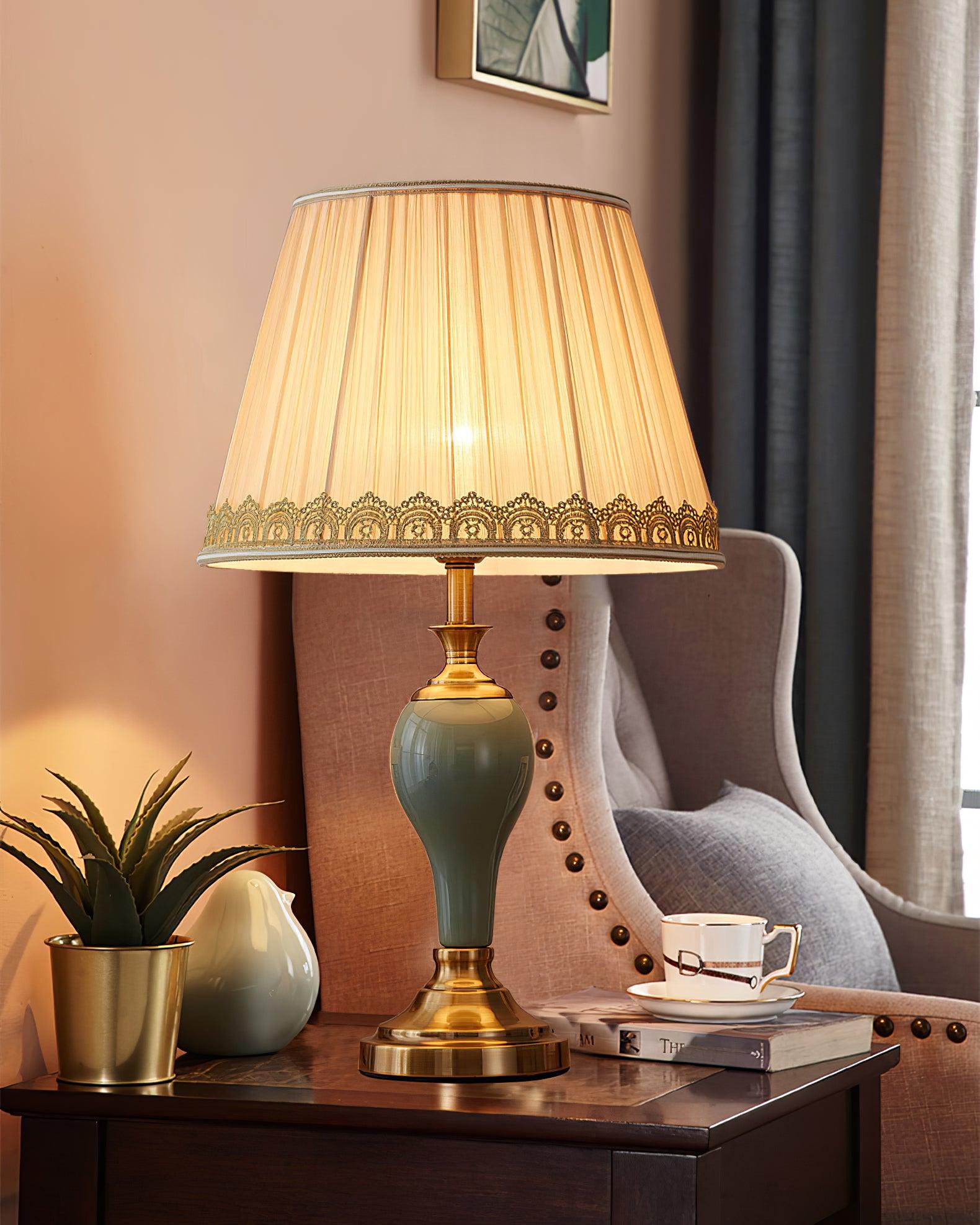 Chaslyn Desk Lamp - Blowlighting