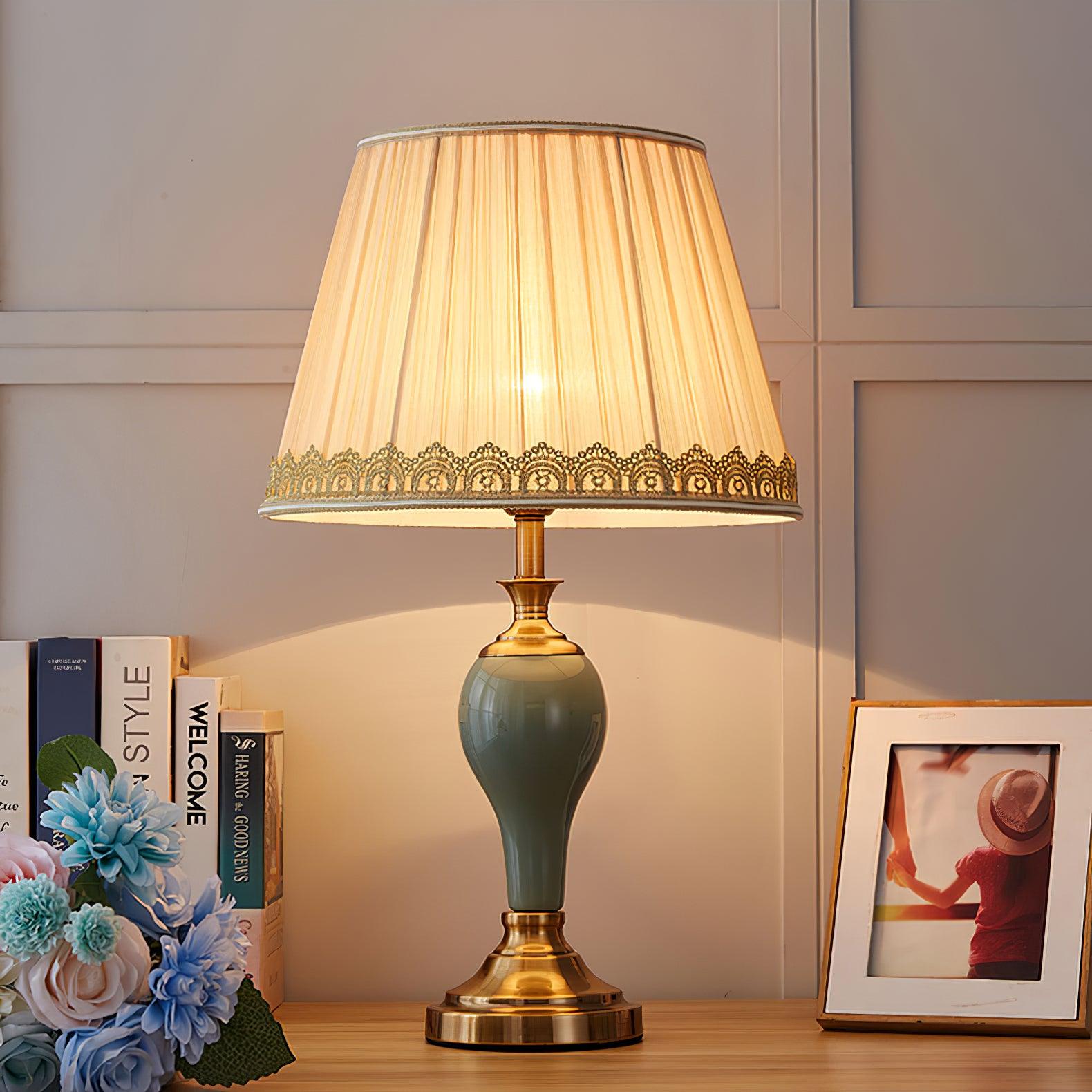 Chaslyn Desk Lamp - Blowlighting