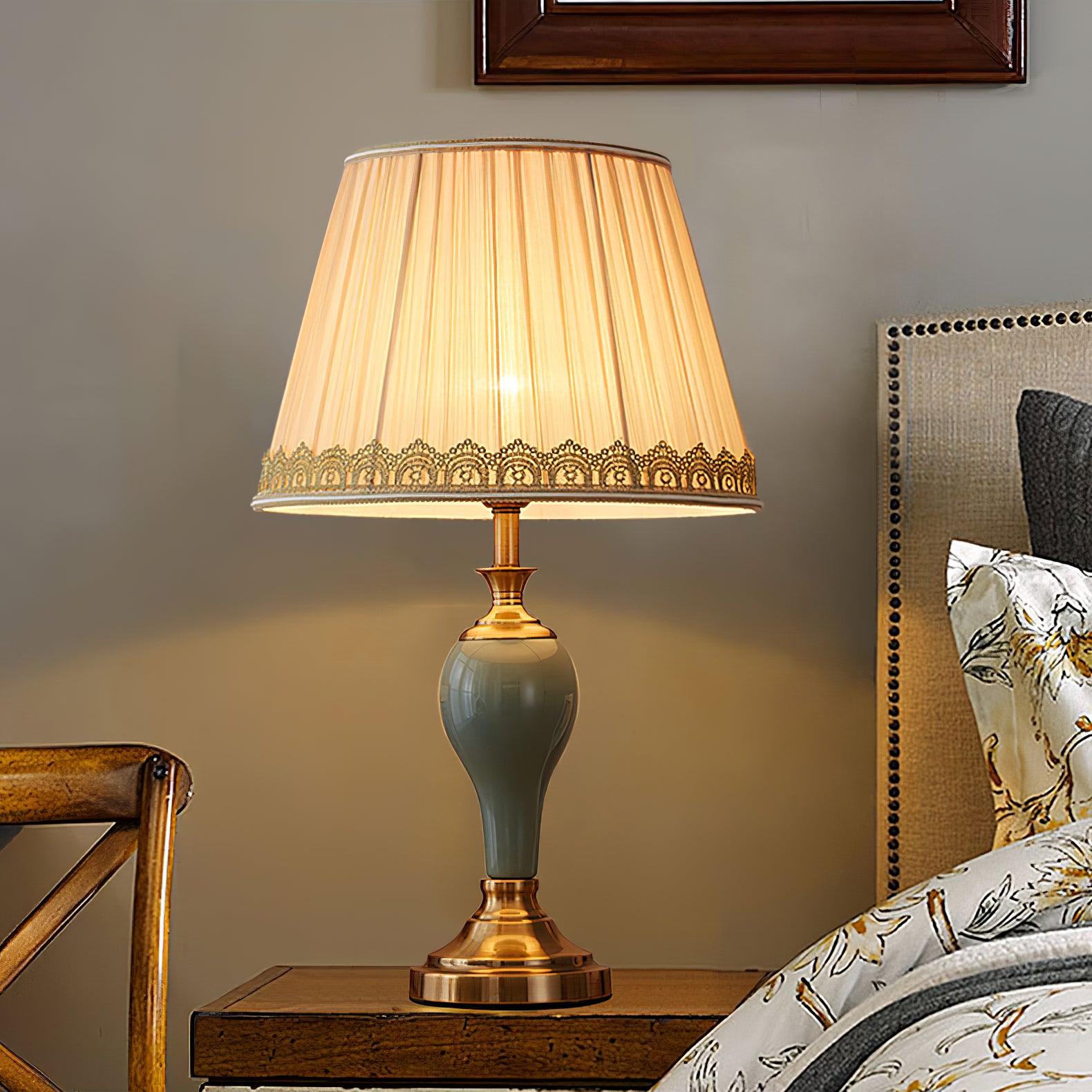Chaslyn Desk Lamp - Blowlighting