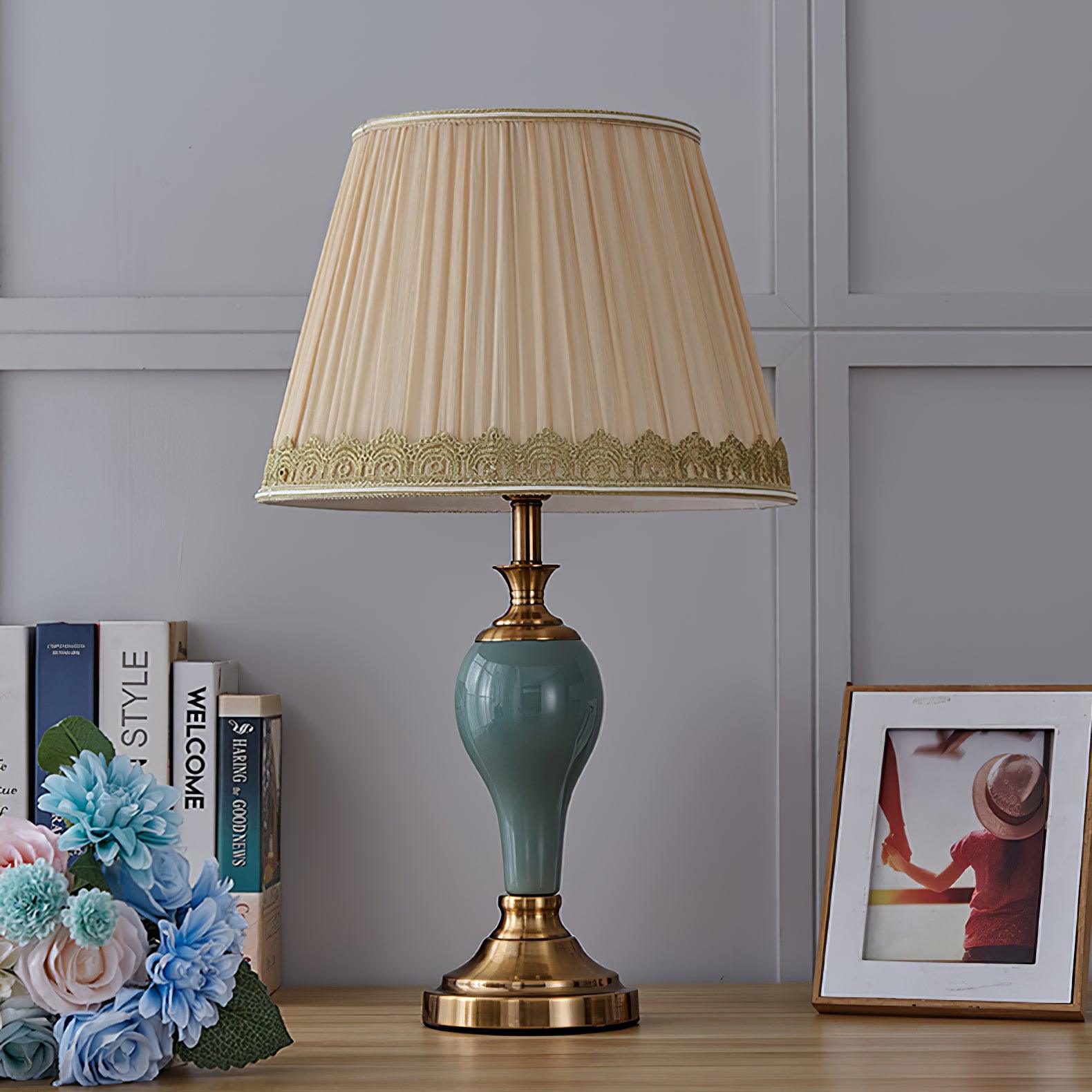 Chaslyn Desk Lamp - Blowlighting