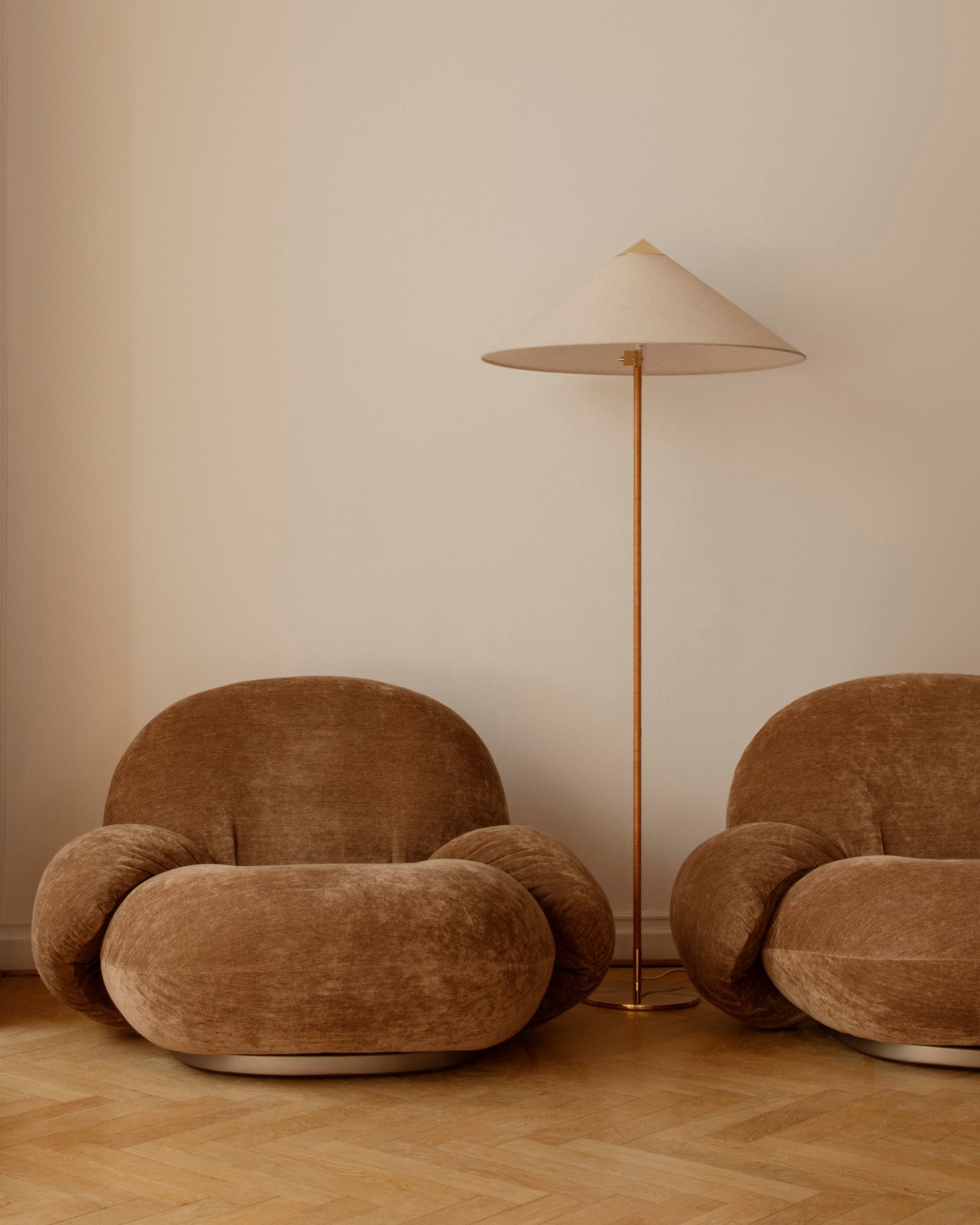 Tynell Floor Lamp - Blowlighting