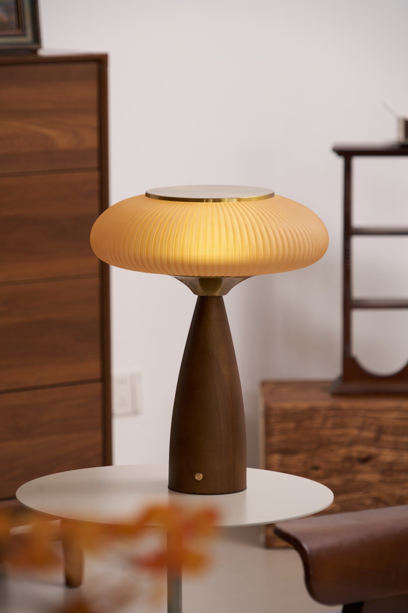 Cielo Wooden Rechargeable Table Lamp - Blowlighting