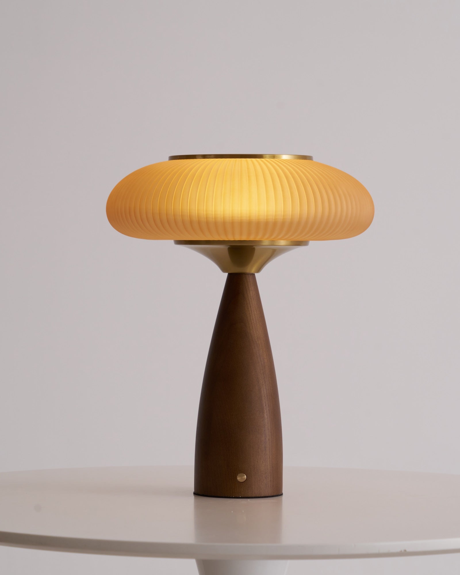 Cielo Wooden Rechargeable Table Lamp - Blowlighting