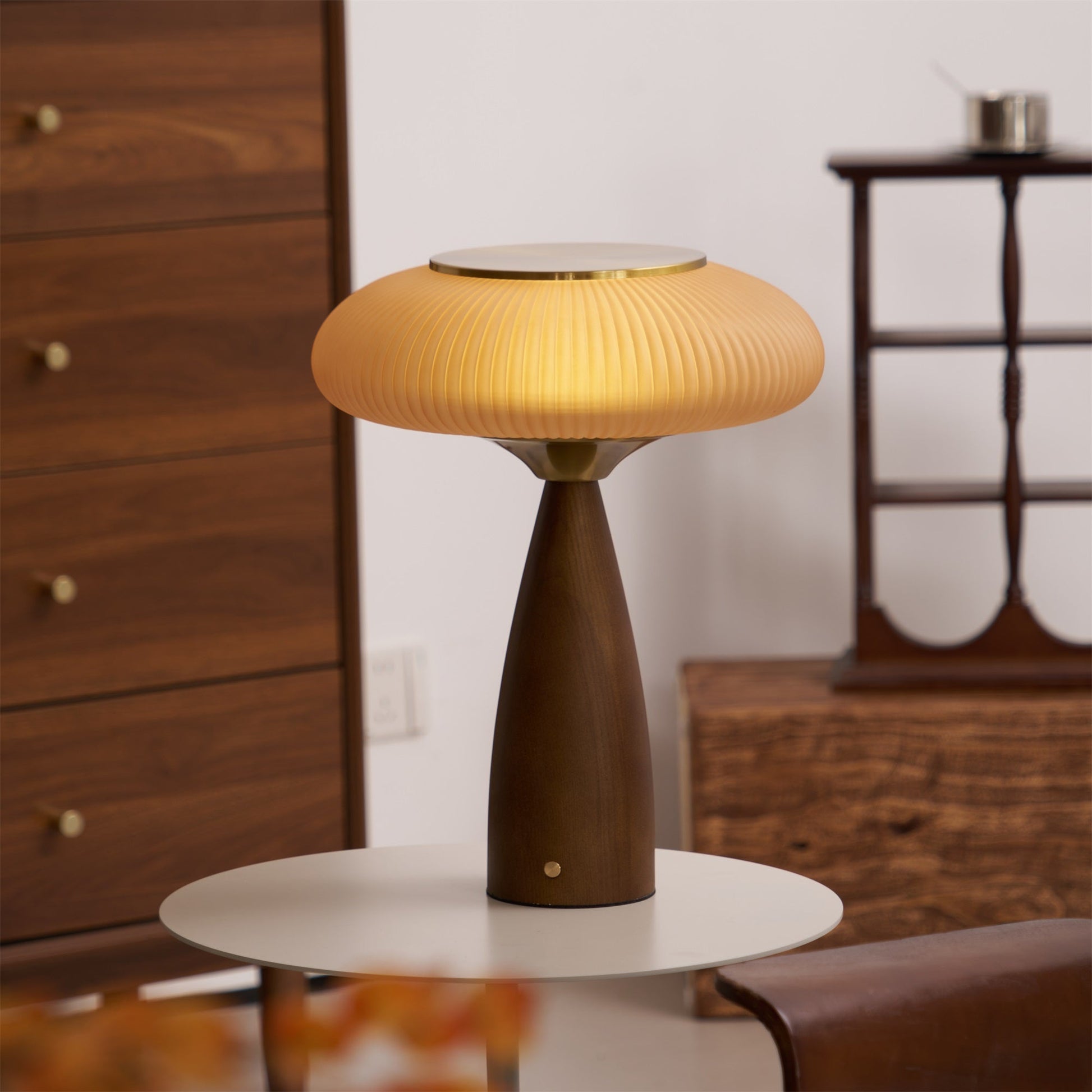 Cielo Wooden Rechargeable Table Lamp - Blowlighting
