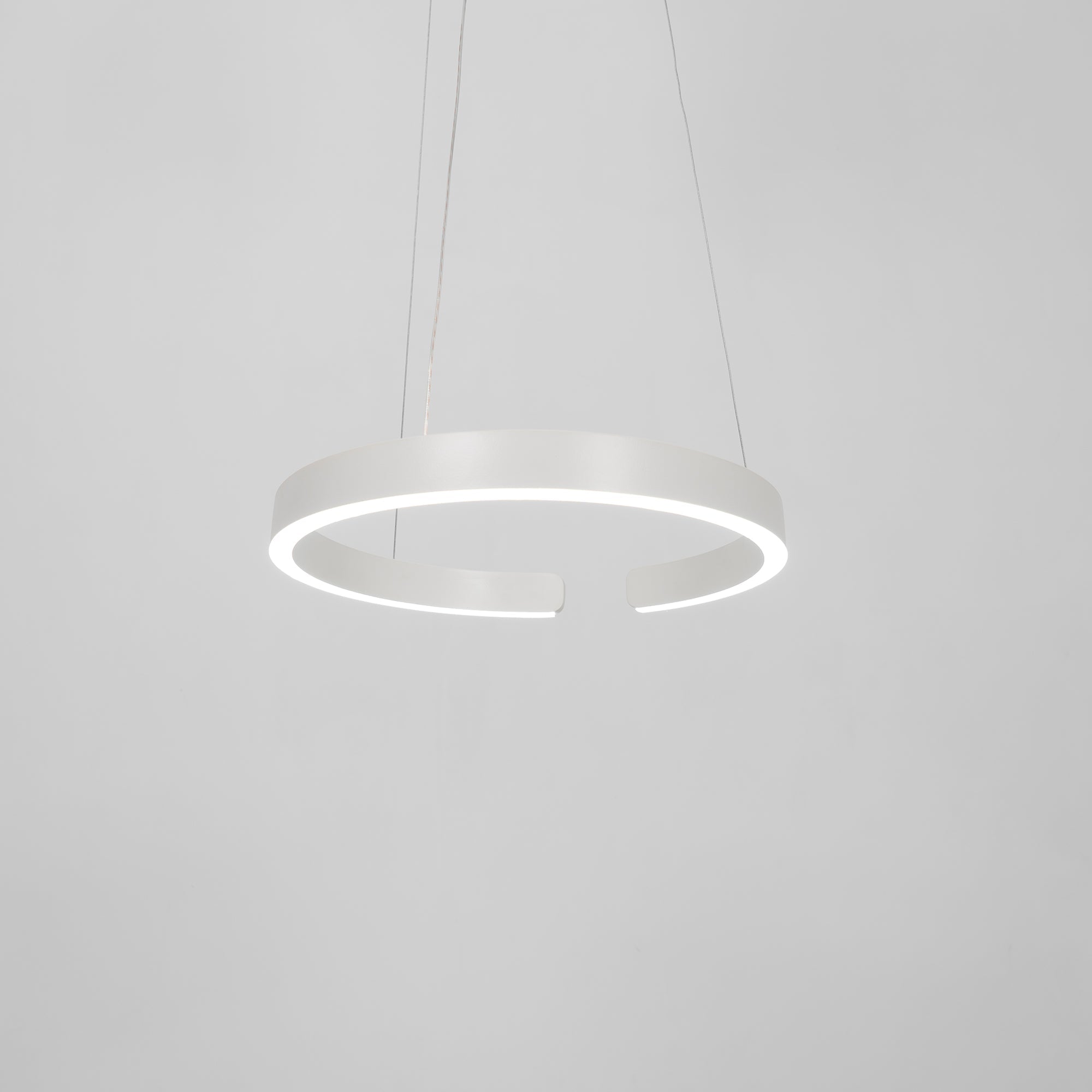 Zelaeora Modern Minimalist Metal Chandelier - Blowlighting