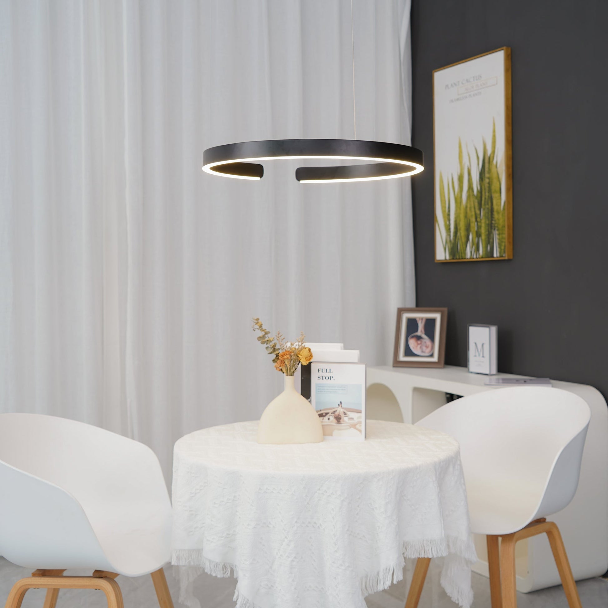 Zelaeora Modern Minimalist Metal Chandelier - Blowlighting