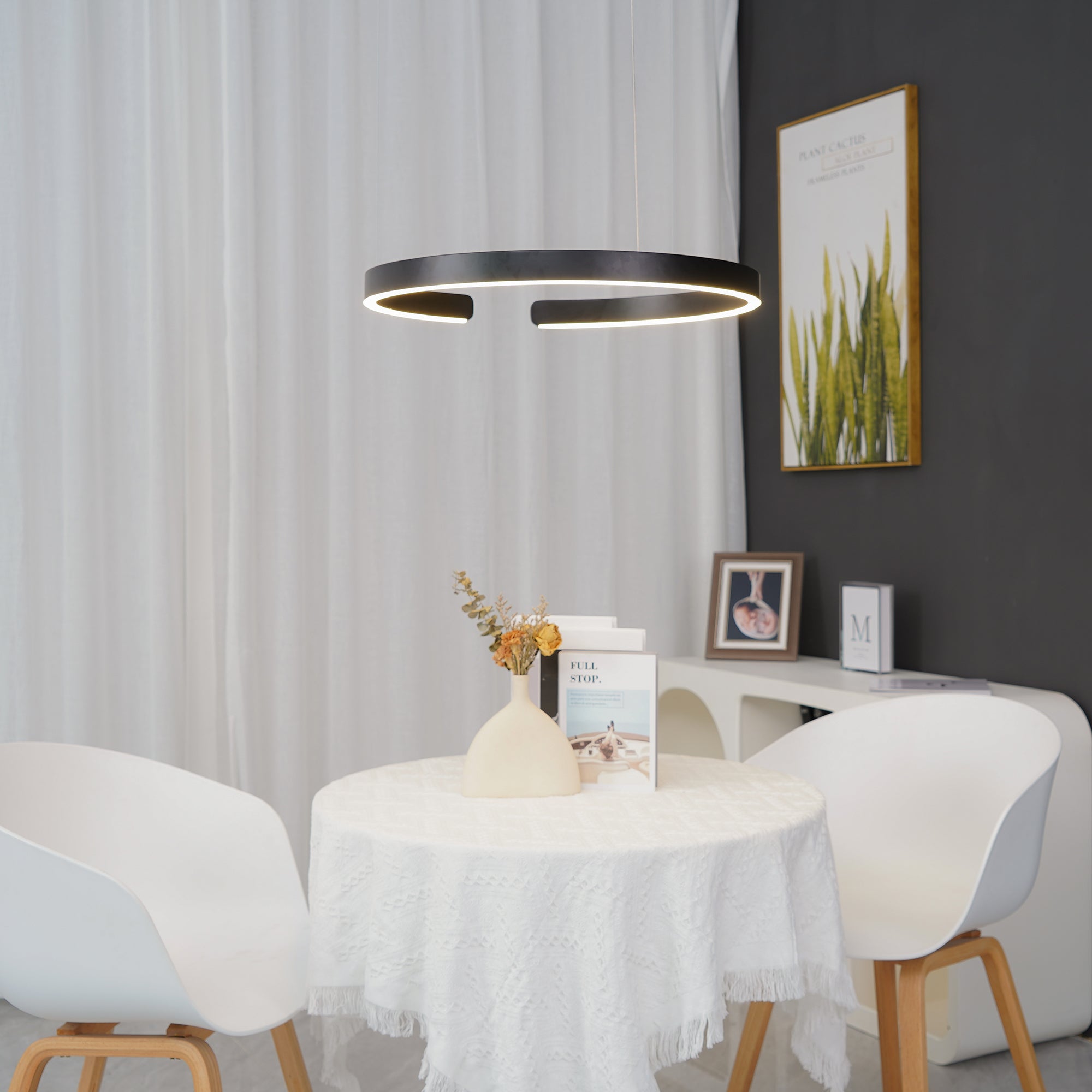 Zelaeora Modern Minimalist Metal Chandelier - Blowlighting
