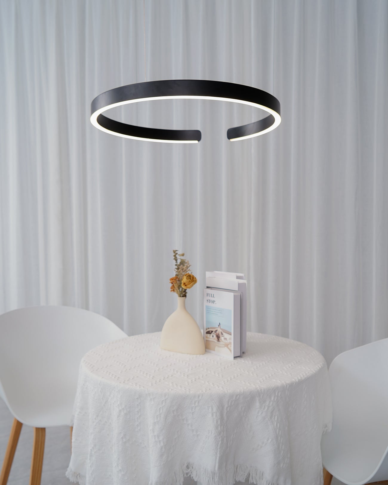 Zelaeora Modern Minimalist Metal Chandelier - Blowlighting