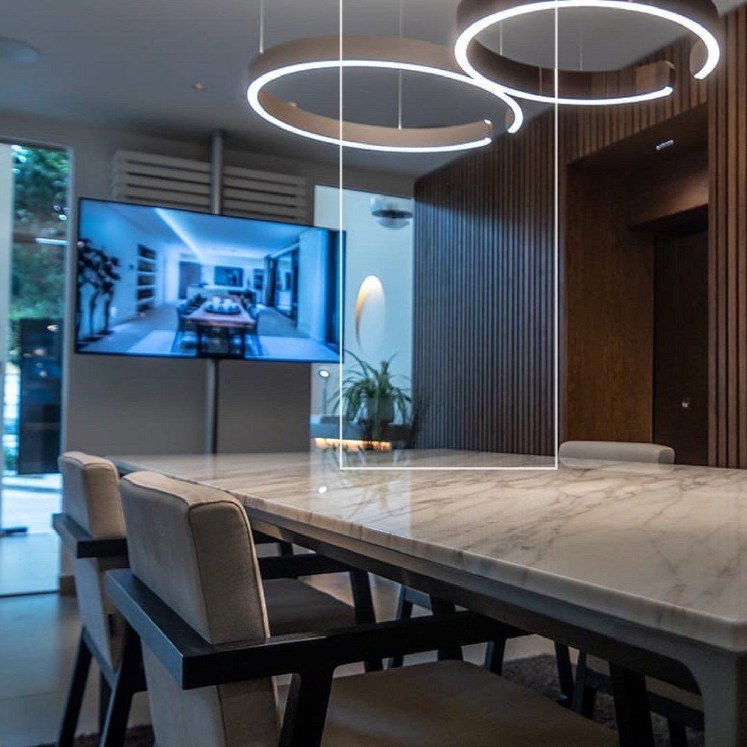 Zelaeora Modern Minimalist Metal Chandelier - Blowlighting
