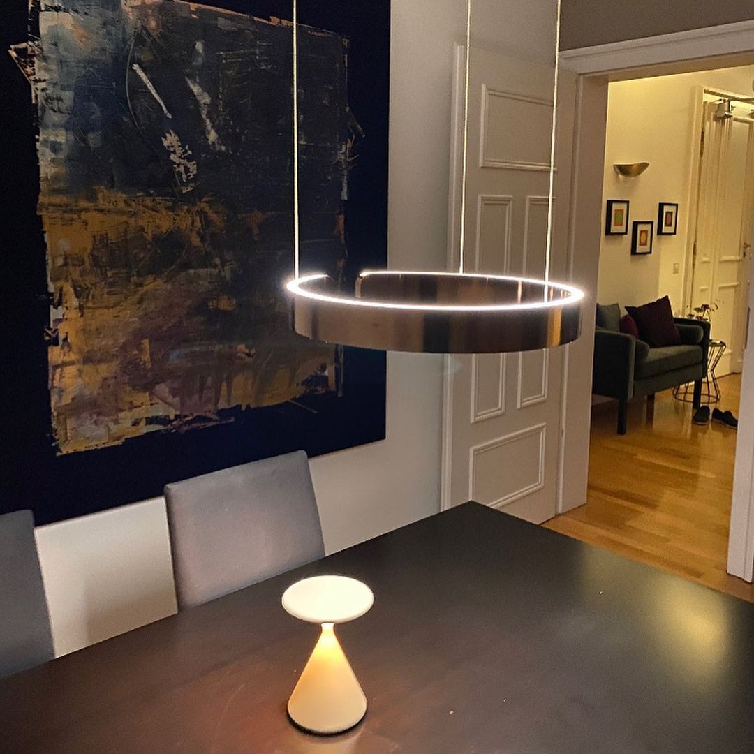 Zelaeora Modern Minimalist Metal Chandelier - Blowlighting