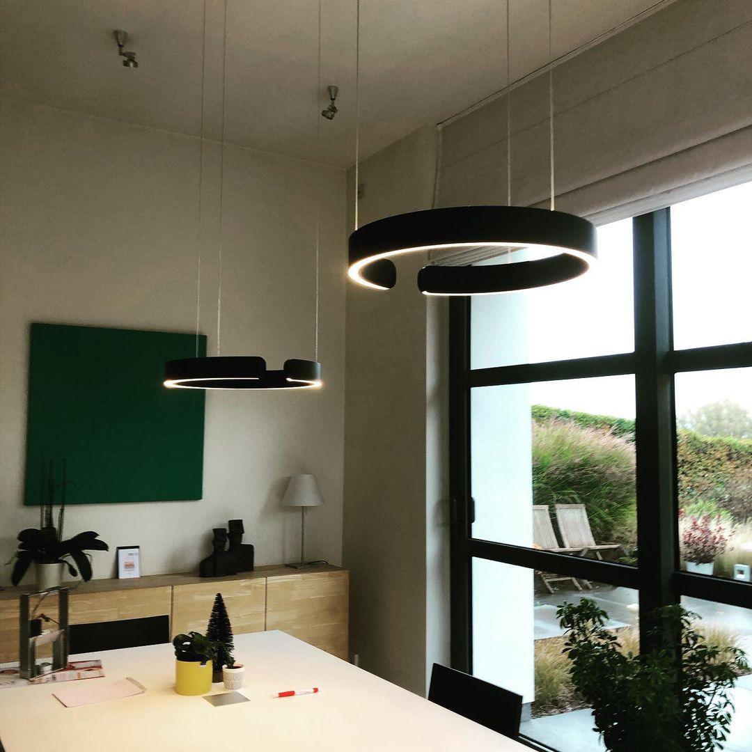 Zelaeora Modern Minimalist Metal Chandelier - Blowlighting