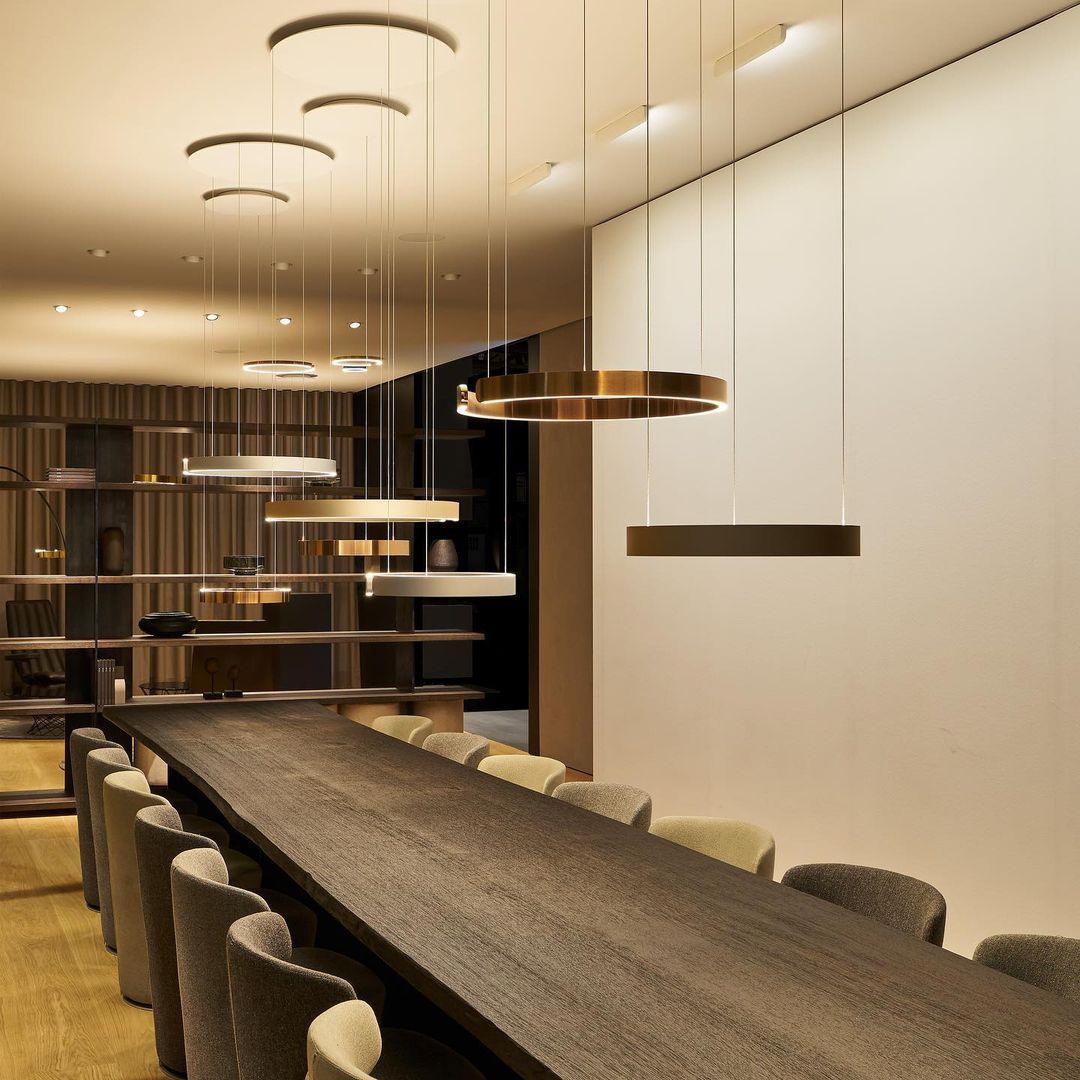 Zelaeora Modern Minimalist Metal Chandelier - Blowlighting