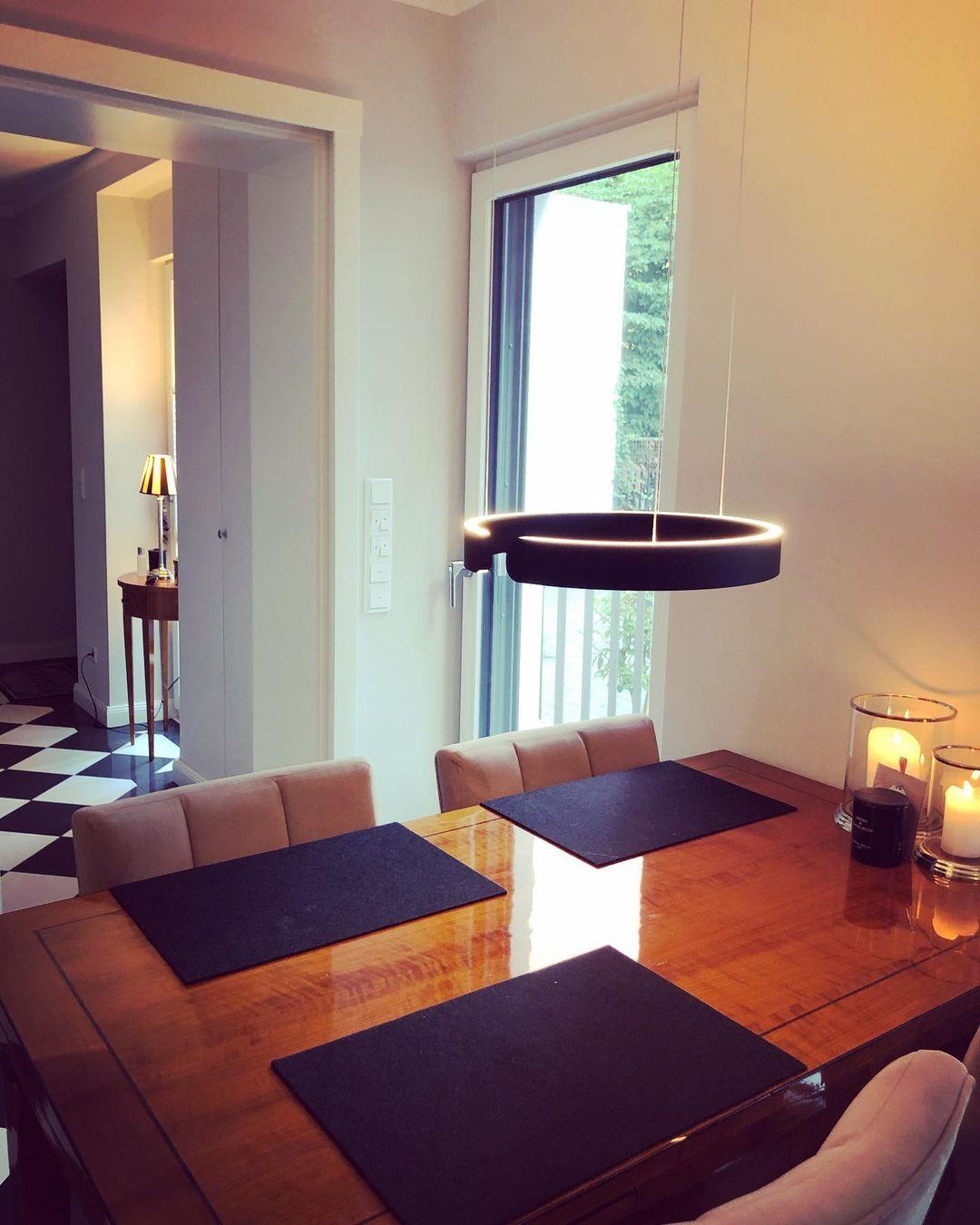 Zelaeora Modern Minimalist Metal Chandelier - Blowlighting