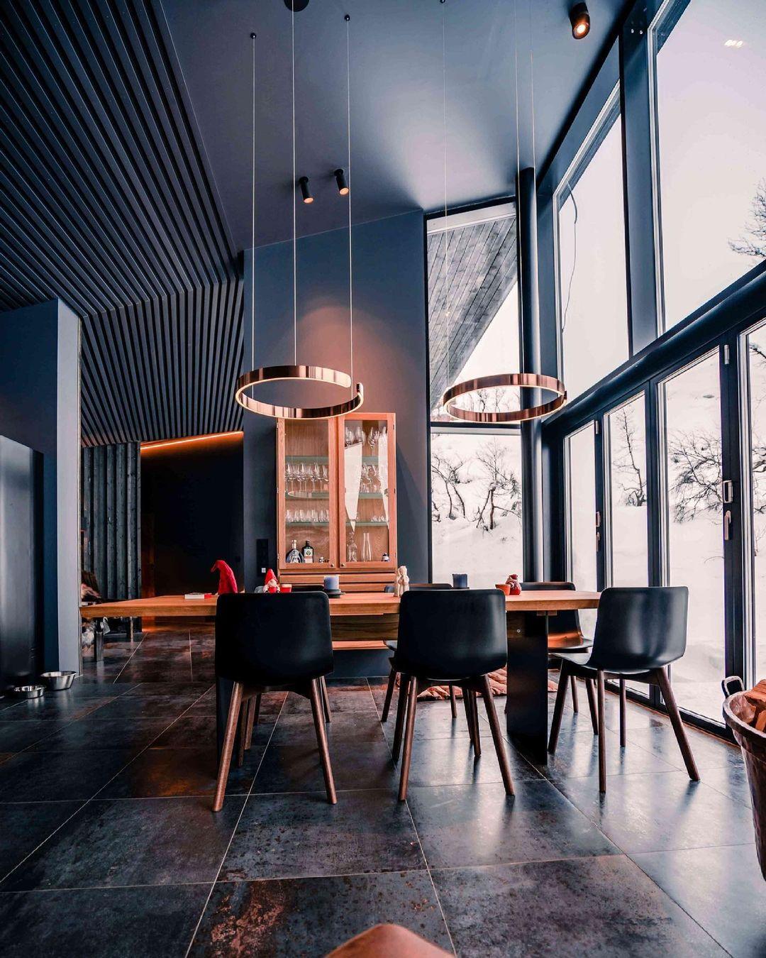 Zelaeora Modern Minimalist Metal Chandelier - Blowlighting