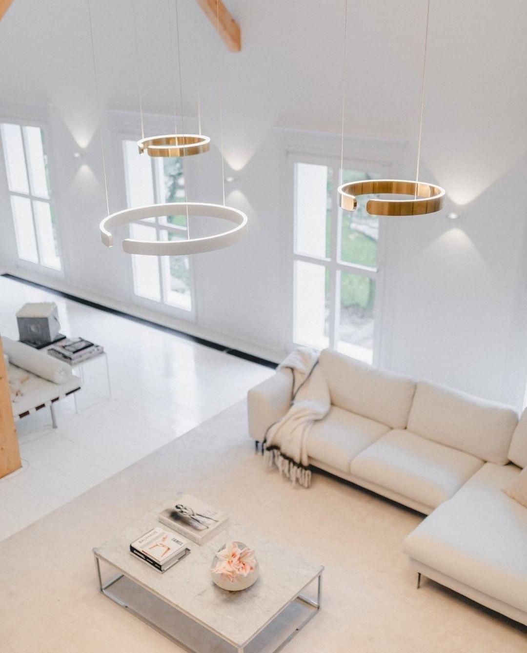 Zelaeora Modern Minimalist Metal Chandelier - Blowlighting