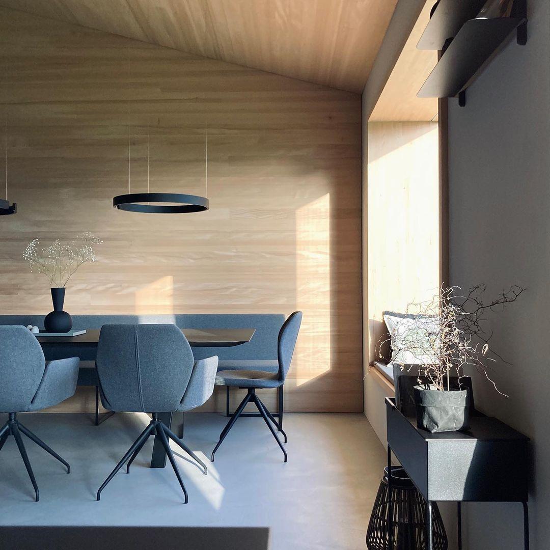 Zelaeora Modern Minimalist Metal Chandelier - Blowlighting