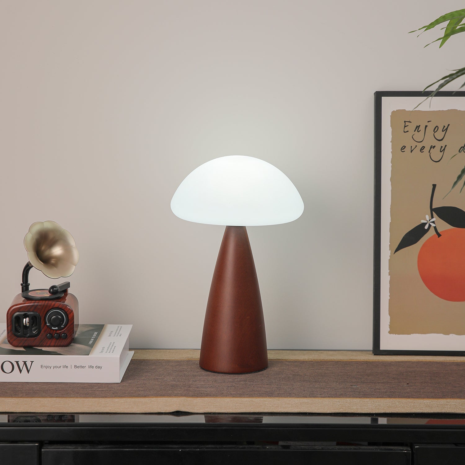 Clara Mushroom Table Lamp - Blowlighting