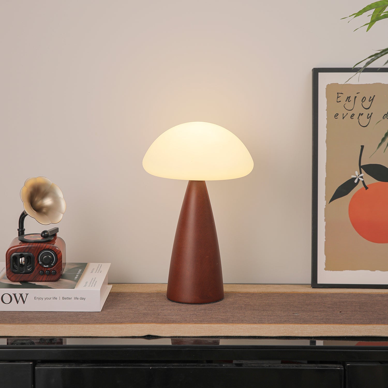 Clara Mushroom Table Lamp - Blowlighting