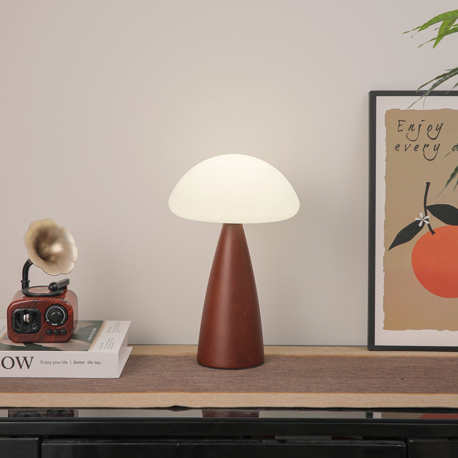 Clara Mushroom Table Lamp - Blowlighting