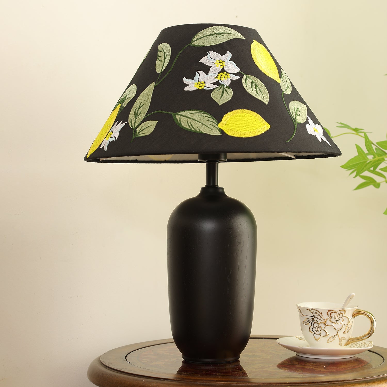 Clara Table Lamp - Blowlighting