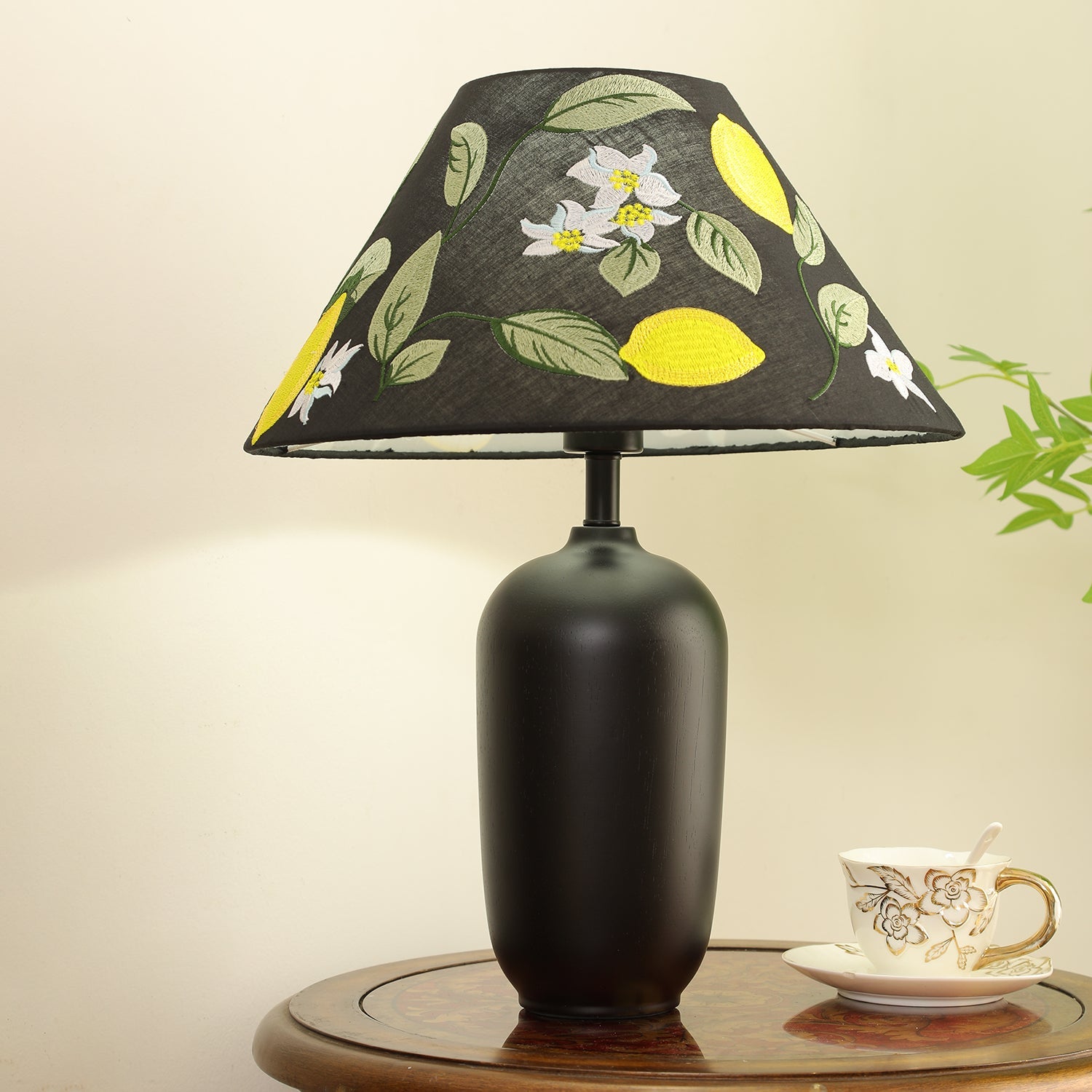 Clara Table Lamp - Blowlighting