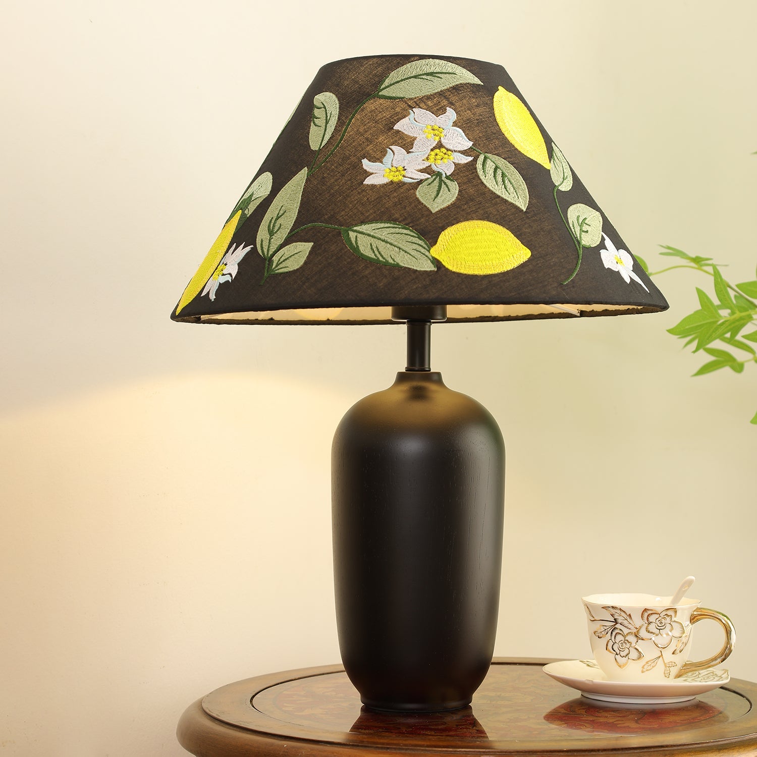 Clara Table Lamp - Blowlighting