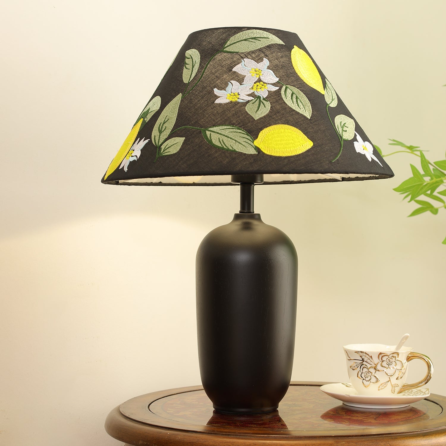 Clara Table Lamp - Blowlighting