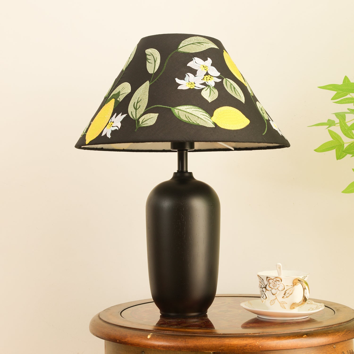 Clara Table Lamp - Blowlighting