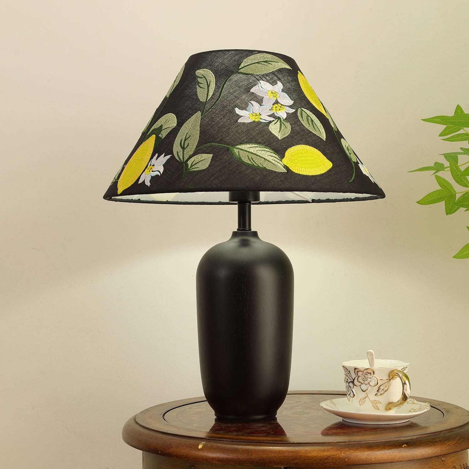 Clara Table Lamp - Blowlighting