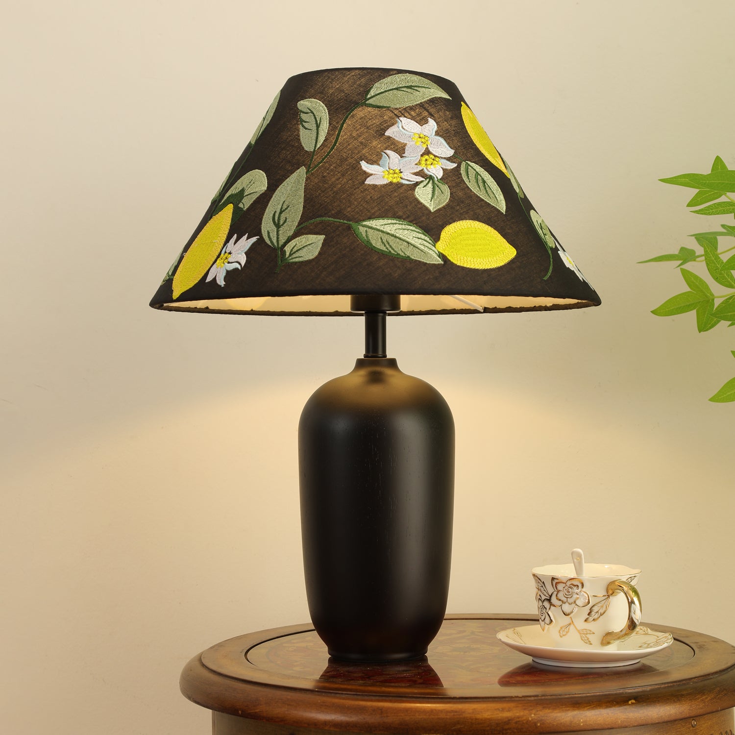 Clara Table Lamp - Blowlighting